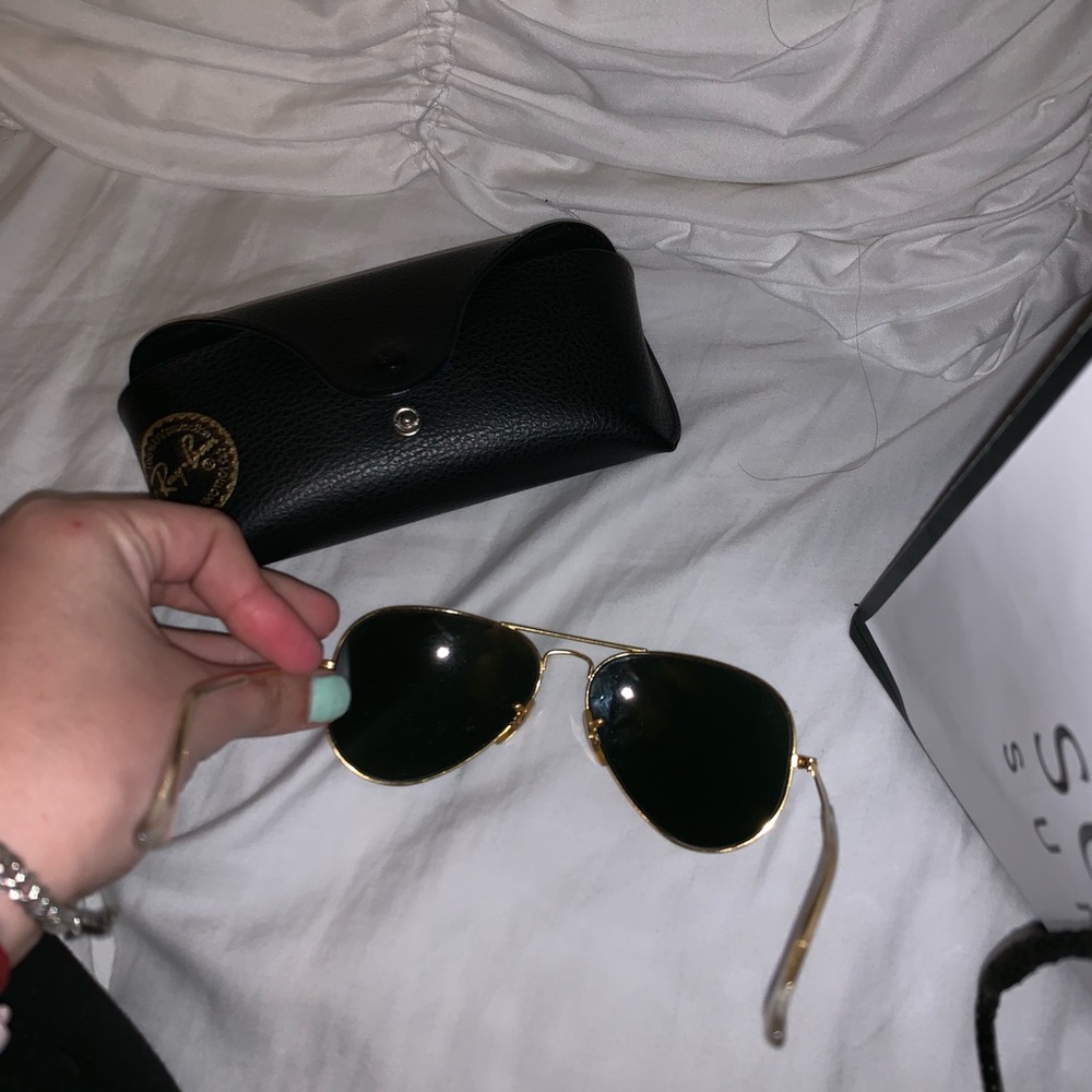 Gold Raybans - Picture 3 of 3